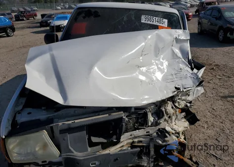 2002 Ford Ranger z USA, uszkodzony, nr VIN 1FTYR10DX2TA54604